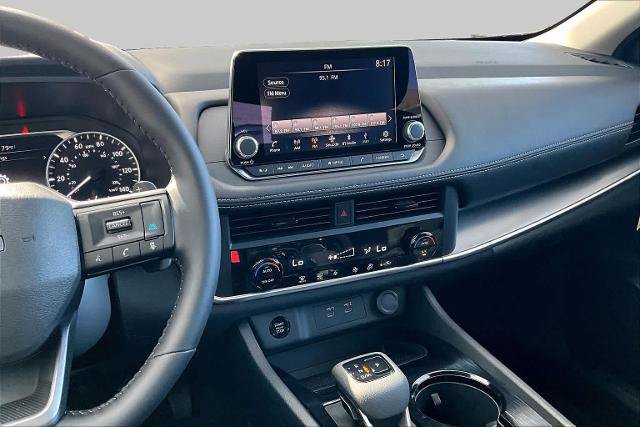 Certified 2026 Nissan Rogue SV FWD image 7
