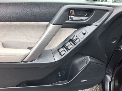 Used 2018 Subaru Forester 2.5i Limited image 12