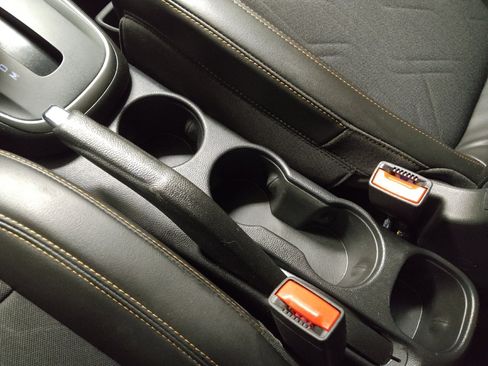 Used 2020 Chevrolet Trax LT w/ Driver Confidence Package image 26