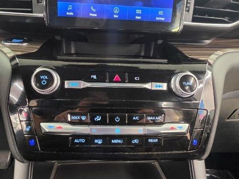 Used 2021 Ford Explorer Limited w/ Hybrid Equipment Group 310A AWD/4WD image 26