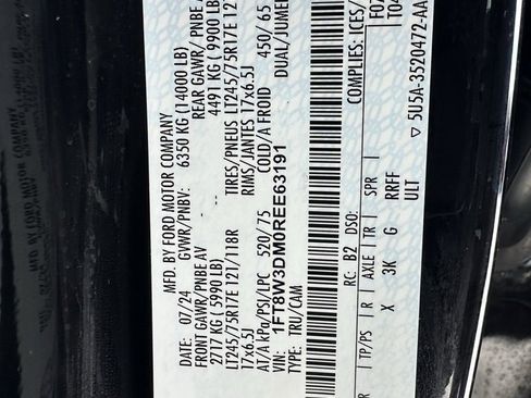 Used 2024 Ford F350 Platinum image 31