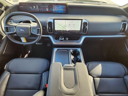 New 2027 Ford Expedition Platinum w/ Stealth Performance Package AWD/4WD image 11