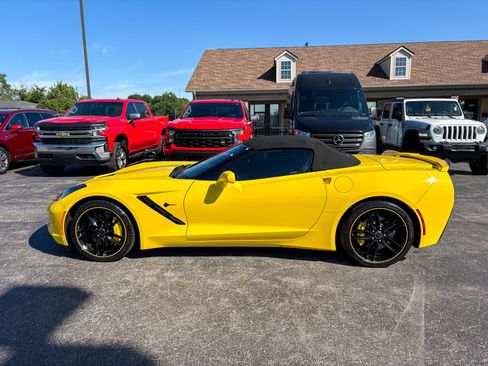 Used 2018 Chevrolet Corvette Stingray Convertible RWD image 12