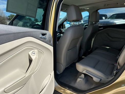 Used 2014 Ford Escape Titanium w/ Equipment Group 401A AWD/4WD image 29