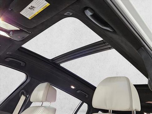 Certified 2025 BMW X7 M60i AWD/4WD image 16