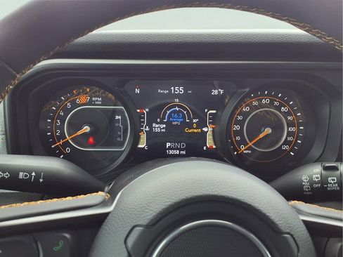 Used 2024 Jeep Wrangler Willys image 16