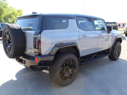 New 2025 GMC Hummer EV 2X image 5