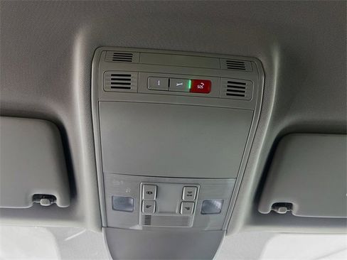 Used 2024 Volkswagen Taos S image 19