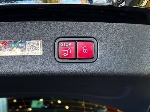 Used 2026 Mercedes-Benz GLC 300 4MATIC image 26