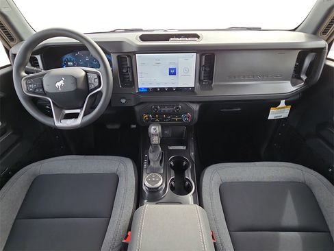 New 2025 Ford Bronco 2-Door image 9