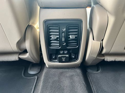 Used 2014 Jeep Grand Cherokee Limited RWD image 20