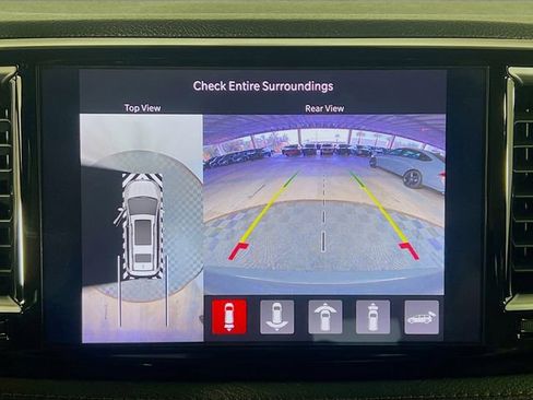 Used 2022 Chrysler Pacifica Pinnacle image 21