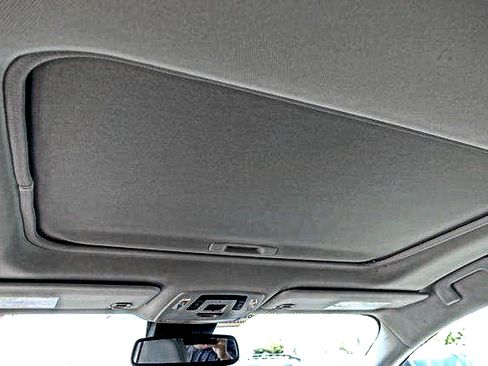 Used 2023 Toyota Sienna Limited AWD/4WD image 29