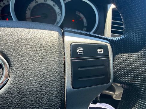 Used 2013 Toyota Tacoma 4x4 Double Cab image 17