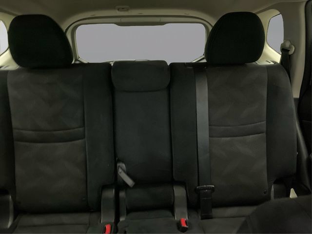 Used 2015 Nissan Rogue SV w/ SV Moonroof Package AWD/4WD image 21
