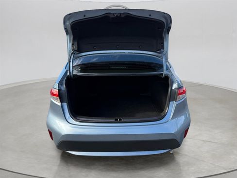 Used 2020 Toyota Corolla LE image 9