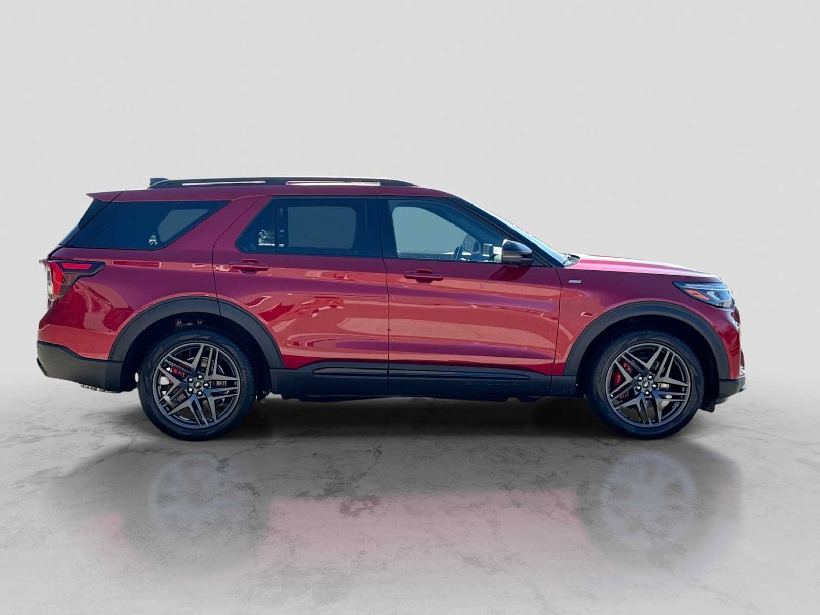 Certified 2025 Ford Explorer ST-Line w/ Premium Package AWD/4WD image 7