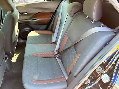 Used 2018 Nissan Kicks SR image 23