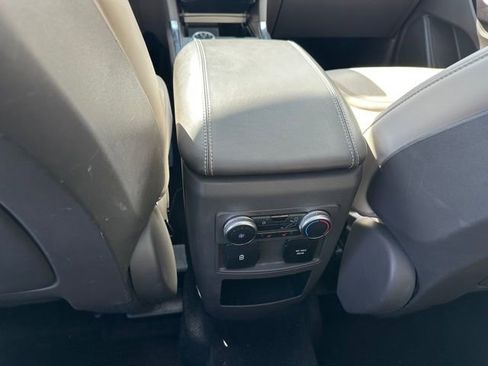 Used 2020 Ford Explorer Platinum w/ Premium Technology Package AWD/4WD image 21