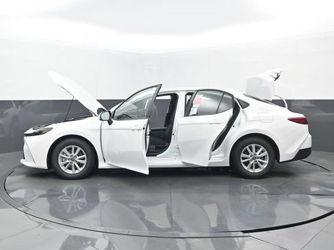 New 2026 Toyota Camry LE FWD image 27