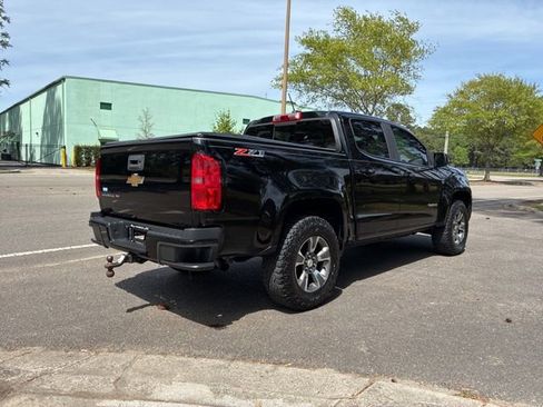 Used 2017 Chevrolet Colorado Z71 image 3