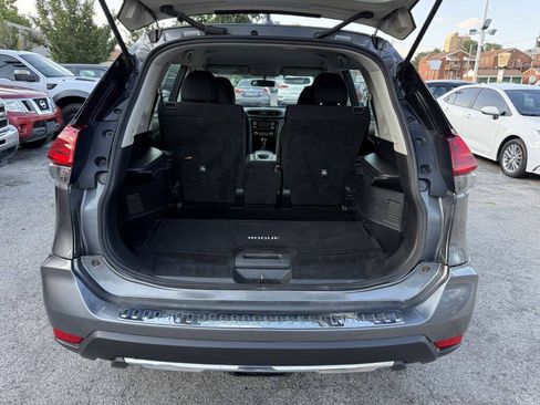 Used 2017 Nissan Rogue S AWD/4WD image 8