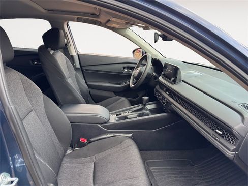 Used 2023 Honda Accord EX image 15