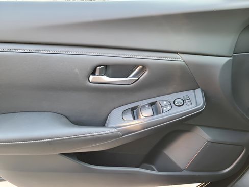 New 2025 Nissan Sentra SV image 15