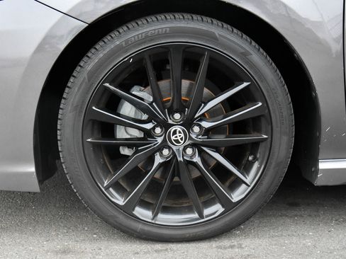 Used 2022 Toyota Camry XSE image 12