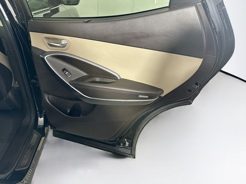 Used 2017 Hyundai Santa Fe Sport 2.0T FWD image 29