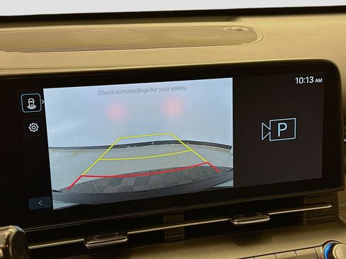 Used 2025 Hyundai Kona SEL image 23