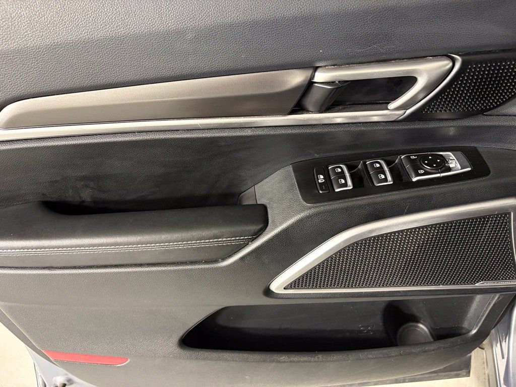 Used 2025 Kia Telluride S FWD image 20