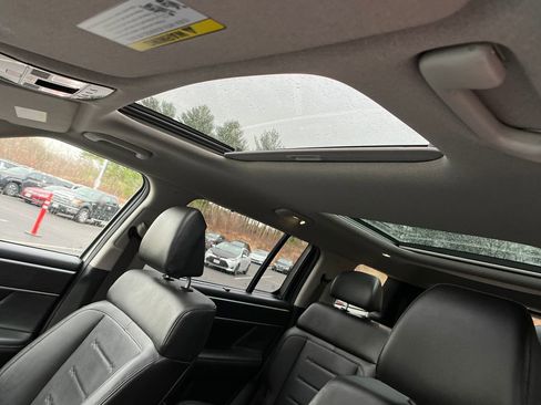 Used 2025 Hyundai Santa Fe Limited FWD image 21