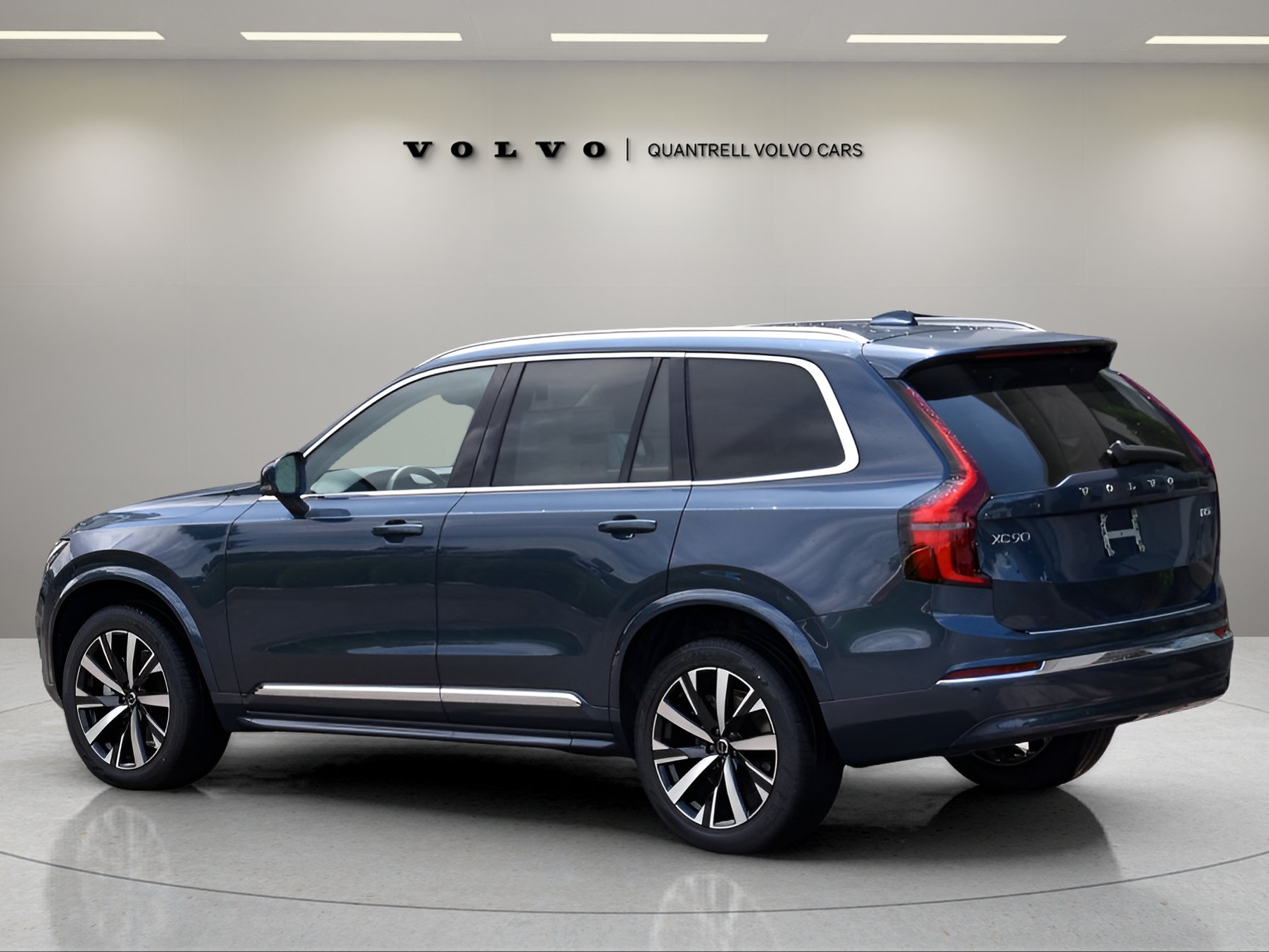 Used 2025 Volvo XC90 B5 Core w/ Protection Package Premier AWD/4WD image 6