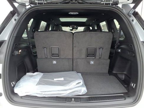 New 2026 Jeep Grand Cherokee L Limited w/ Limited Altitude Package image 21