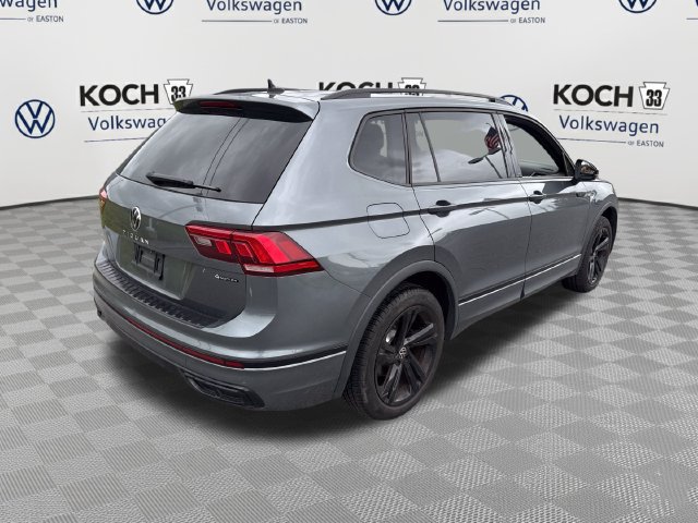 Certified 2024 Volkswagen Tiguan SE R-Line AWD/4WD image 8