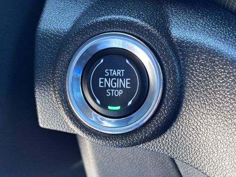 Used 2023 Chevrolet TrailBlazer RS w/ Convenience Package FWD image 32