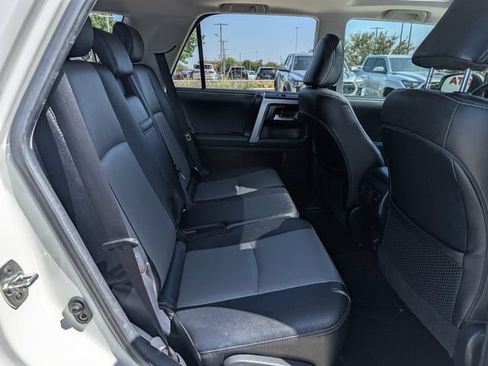 Used 2023 Toyota 4Runner SR5 Premium w/ Moonroof Package AWD/4WD image 31