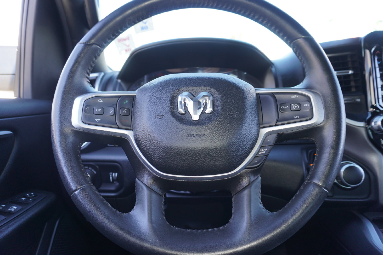 Used 2023 RAM 1500 Big Horn AWD/4WD image 20