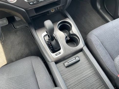Used 2018 Honda Pilot EX image 23