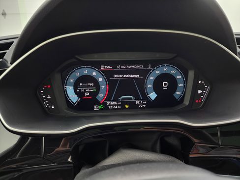 Used 2024 Audi Q3 2.0T Premium image 10