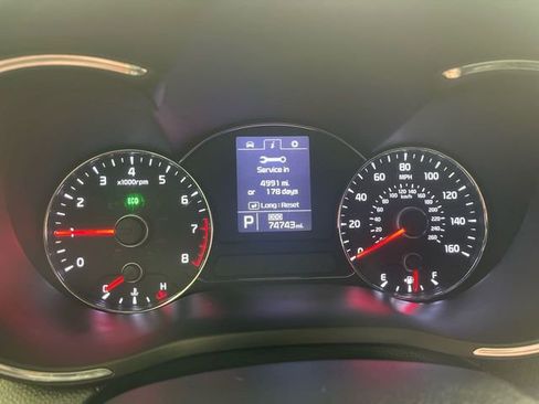 Used 2016 Kia Forte Koup SX image 15