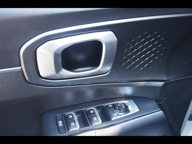 Used 2022 Kia Sorento S FWD image 21