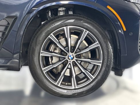 Used 2024 BMW X5 sDrive40i w/ M Sport Package RWD image 13