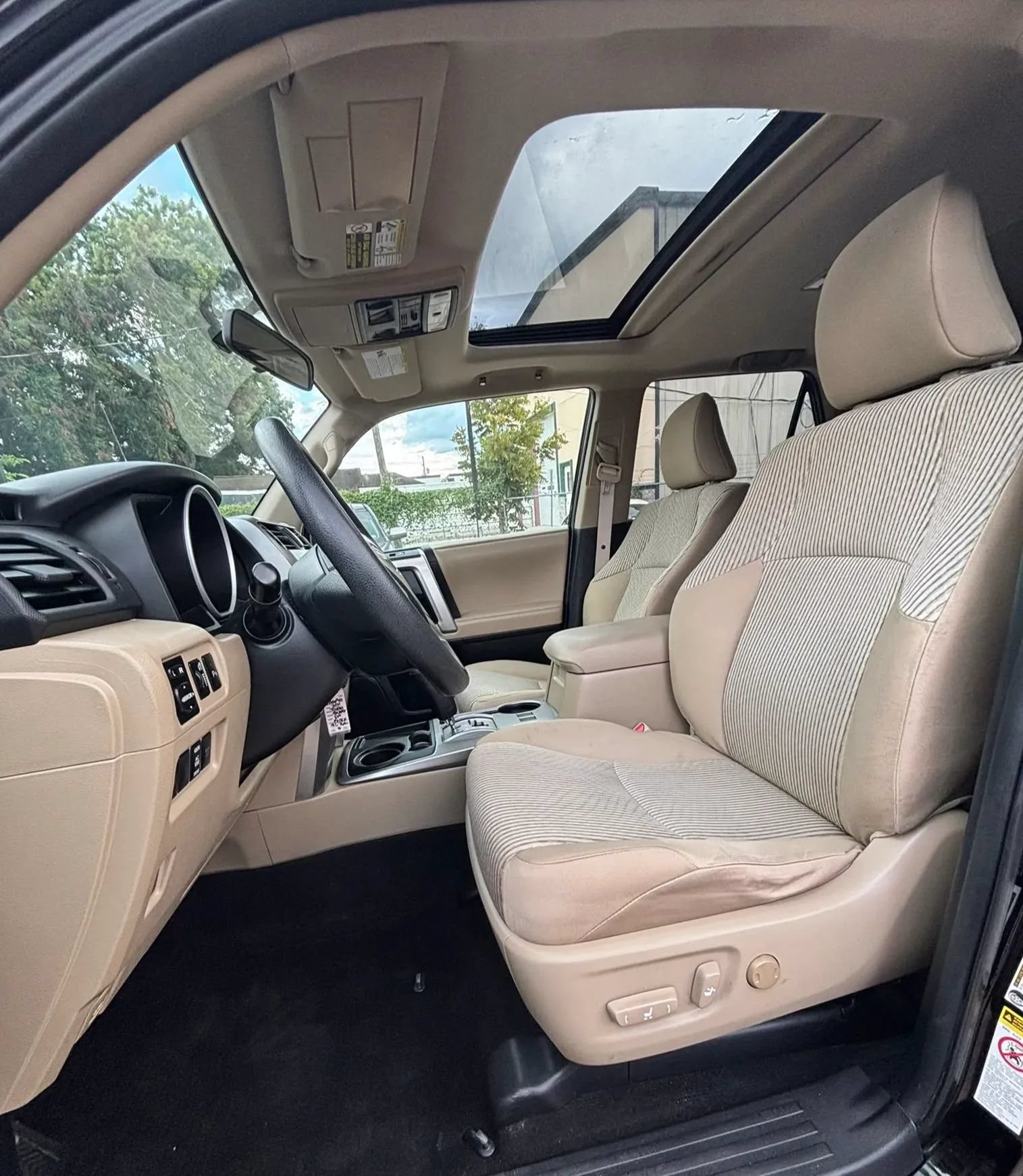 Used 2011 Toyota 4Runner SR5 w/ Convenience Pkg RWD image 13