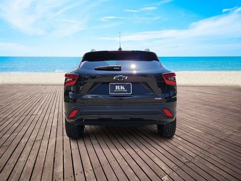 Certified 2024 Chevrolet Trax RS w/ Driver Confidence Package FWD image 5