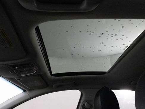 Used 2018 Kia Stinger GT image 30