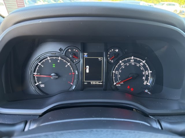 Used 2022 Toyota 4Runner SR5 Premium AWD/4WD image 28