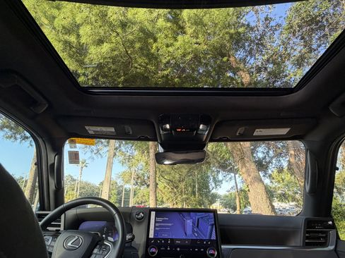Used 2024 Lexus GX 550 AWD/4WD image 37