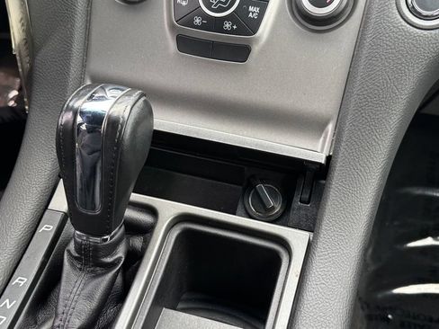 Certified 2018 Ford Taurus SEL AWD/4WD image 20